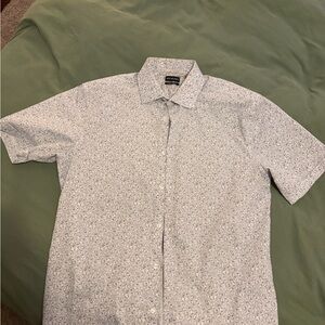 Van Heusen Light Gray Patterned Button Down Shirt - Medium 15 - 15.5 neck